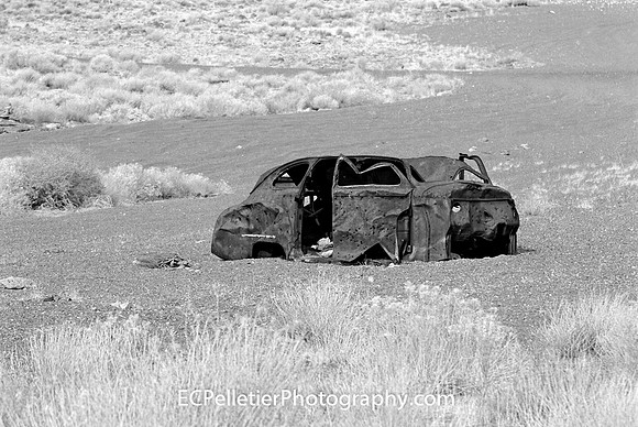 Desert abandoned car